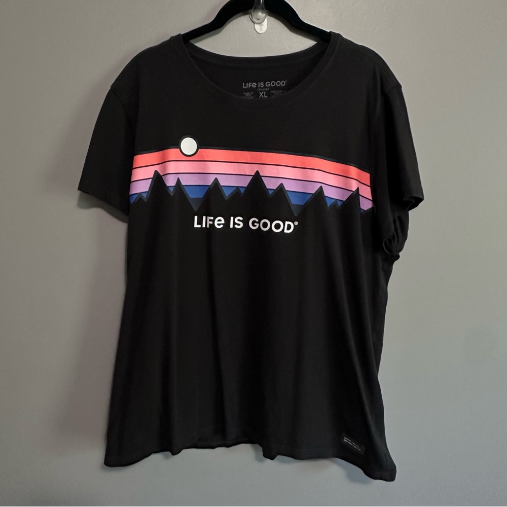 Life Is Good Crusher Tee XL Black Graphic T Shirt Mountain Sunset retro